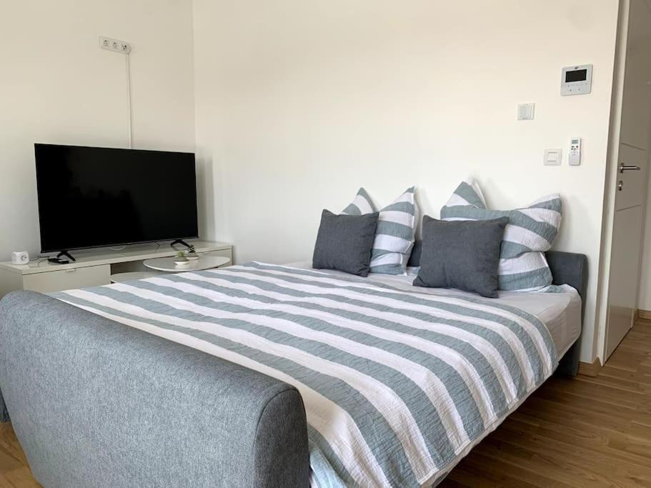 Deluxe Suites Anna Vodice Ngoại thất bức ảnh